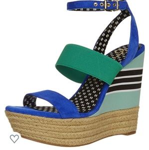 Cosset Wedge Sandal
